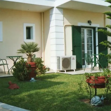 Naftilos Apartment *