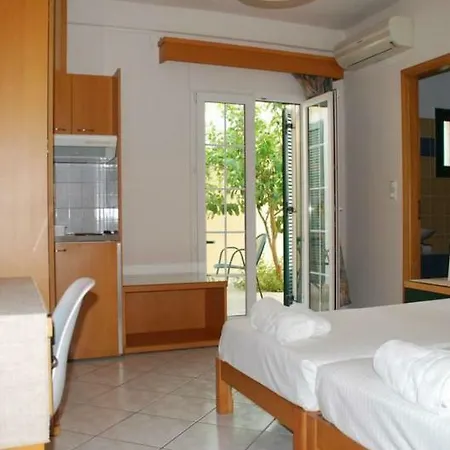 Naftilos Lourdata (Kefalonia)